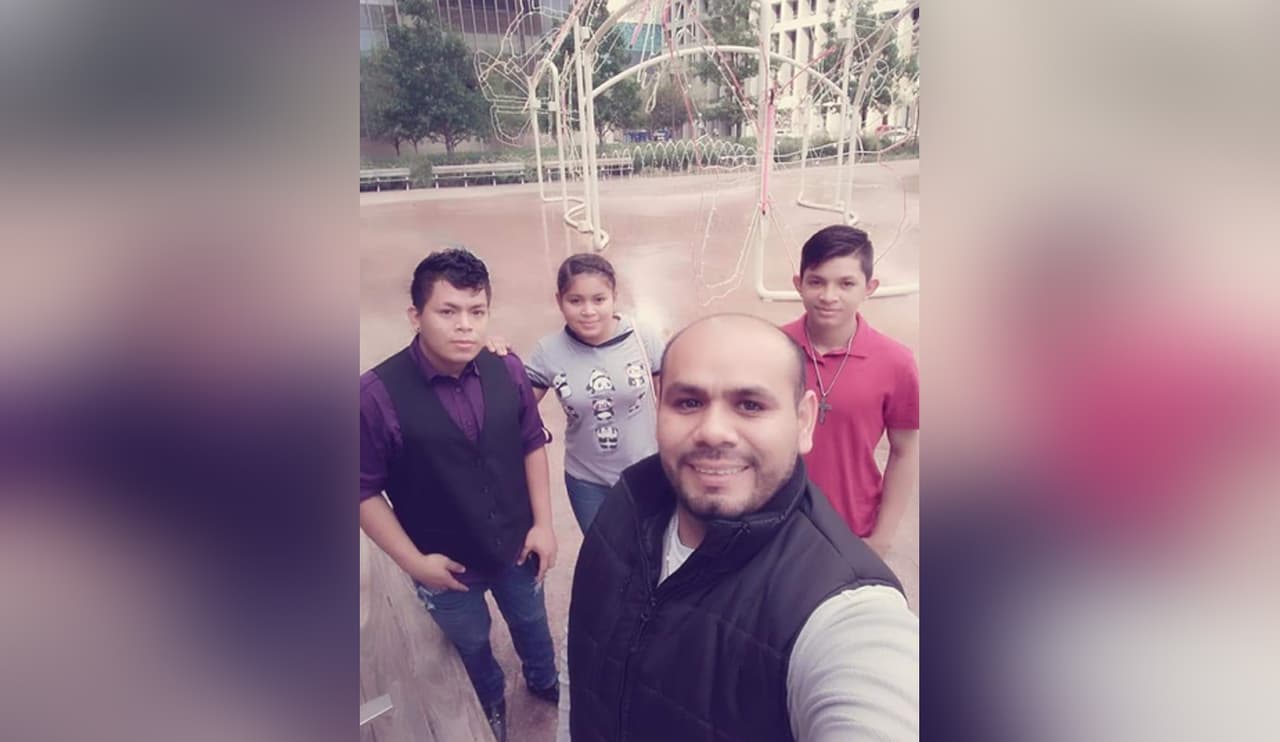 La familia teme retornar a El Salvador y ser blanco de las pandillas.