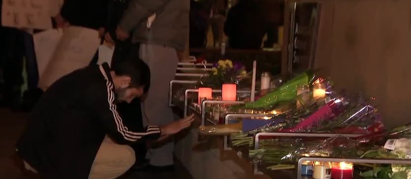 En Chicago se recordó a las víctimas de los atentados del viernes 13 en París.