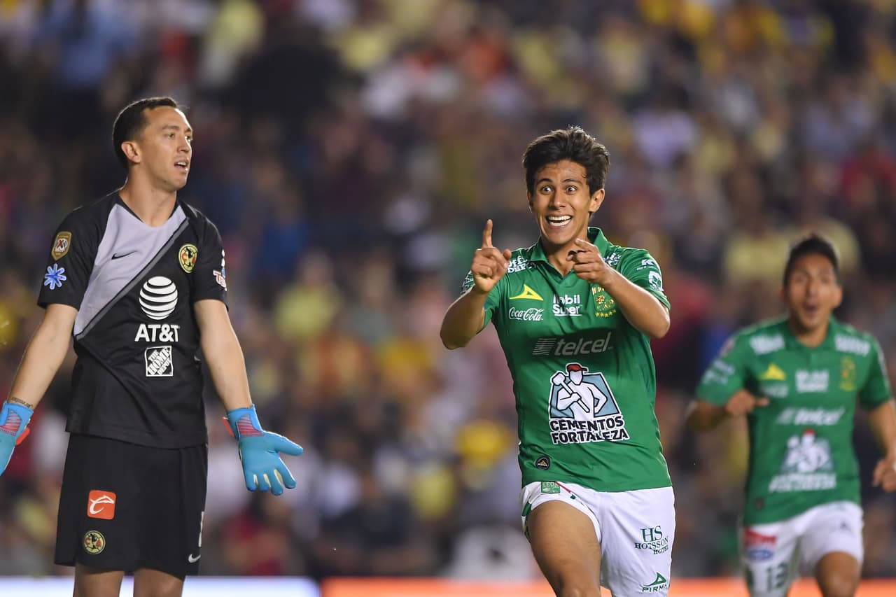 Pero a los 70 minutos, y tras un gran desborde por la banda izquierda de Rubens Sambueza, el argentino mandó un centro raso lleno demalas intenciones donde ya lo esperaba el joven José Macías.