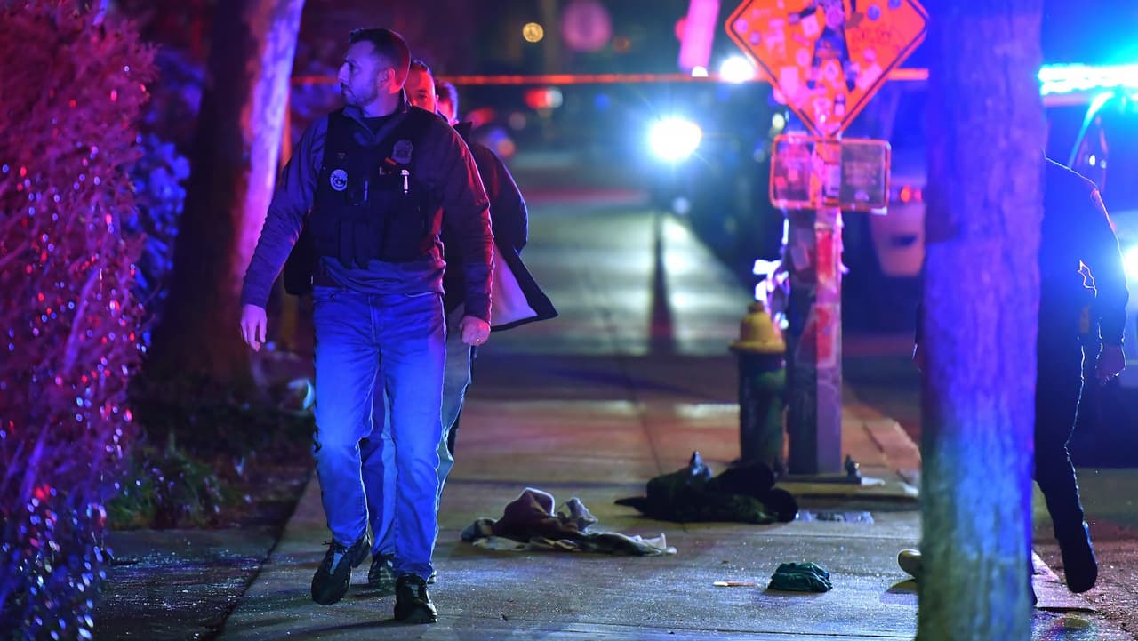 Detienen a persona de interés relacionada con el tiroteo mortal en la Universidad Brown