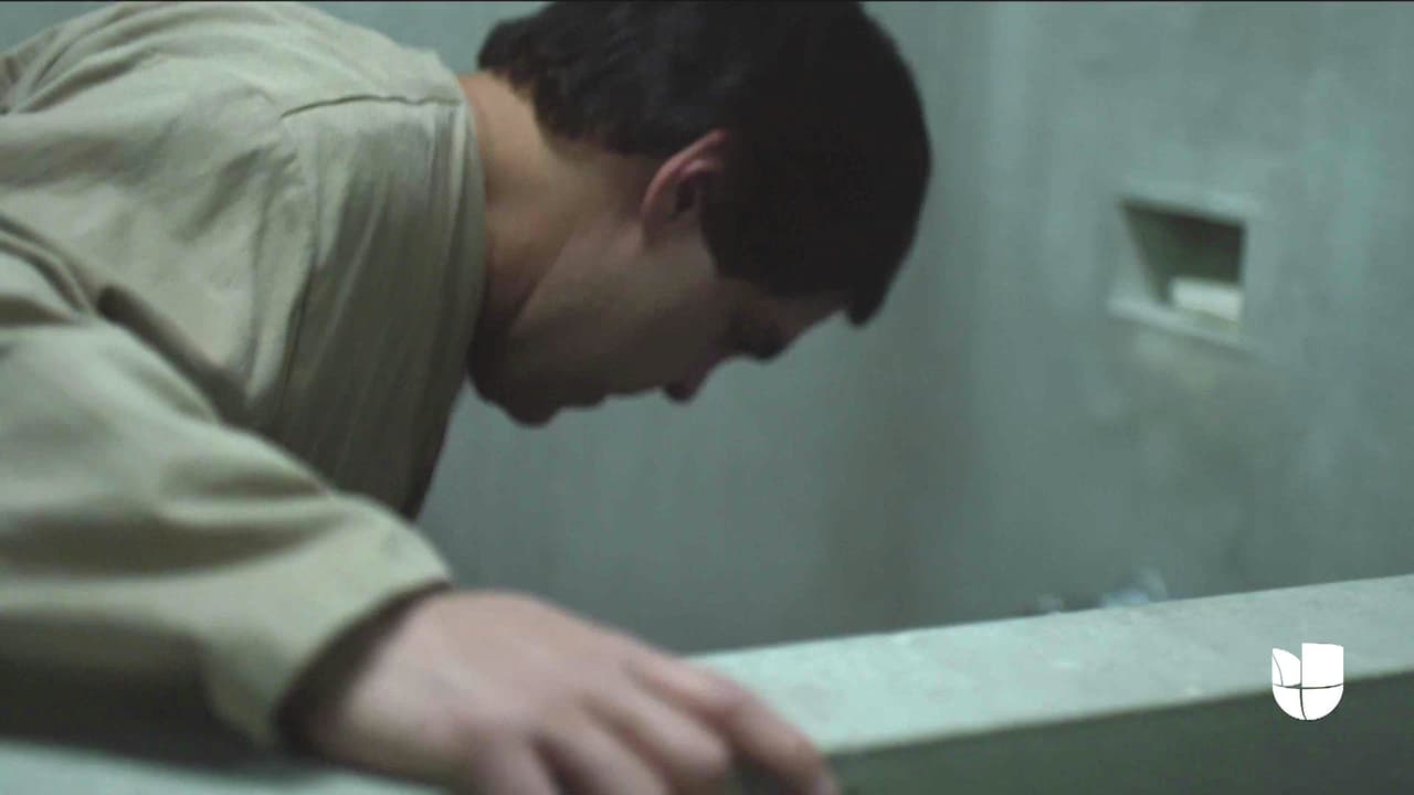 Al escuchar ruidos en su baño, 'El Chapo' sabía que se trataba de sus hombres y que debía prepararse.