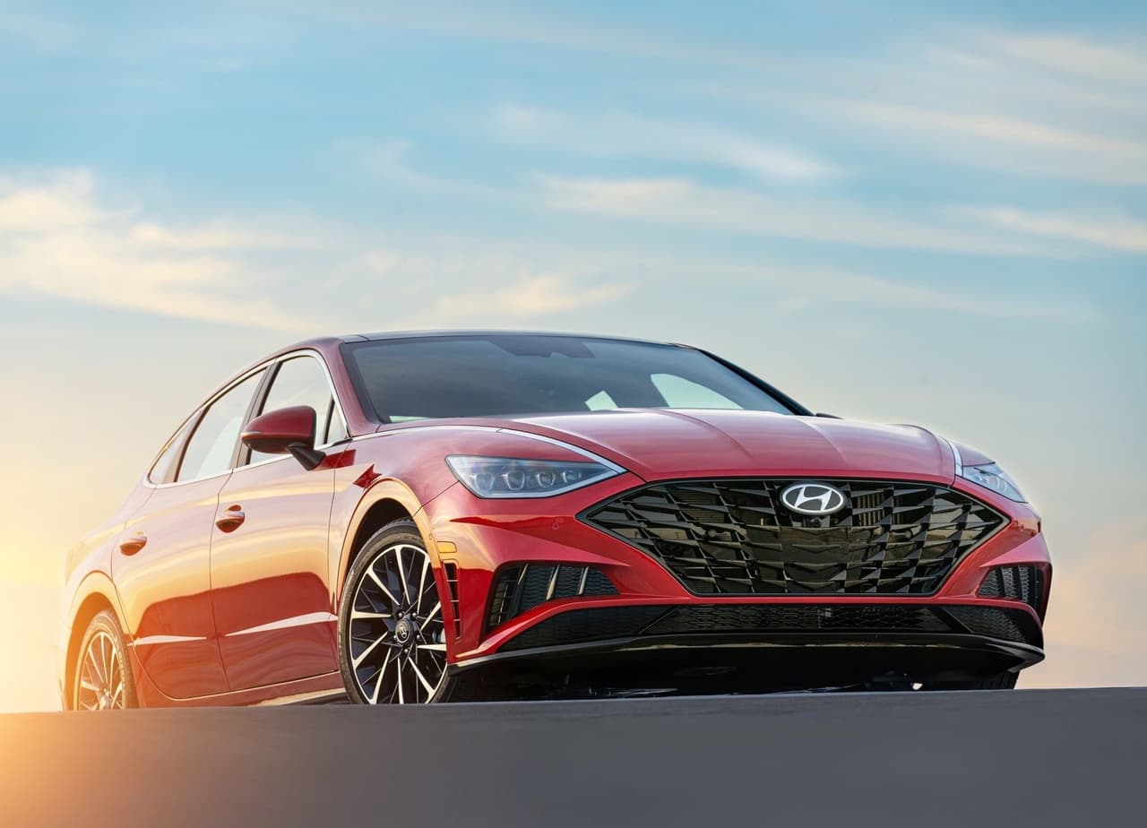 <h3 class="cms-H3-H3"><b>Hyundai</b></h3>
<br>
<br>
<b>Unidades vendidas en el primer trimestre 2020: </b>130,975
<br>
<b>Diferencia con el primer trimestre 2019: </b>- 2%
<br>
<br>
<b>Unidades vendidas en marzo 2020: </b>35,118
<br>
<b>Diferencia con marzo 2019: </b>- 43%