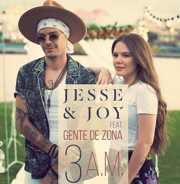 Los más recientes en subirse al 'Gente de Zona bus' son los hermanos Jesse & Joy con el remix del tema '3 AM'. La colaboración nos tomó por sorpresa pues el tema fue grabado originalmente con Tommy Torres y es la versión que se incluye en el disco 'Ni un besito más'. La colaboración con Gente de Zona es una nueva versión del tema y tienes sonidos más bailables.