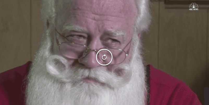 <b>Santa Claus inventa su relato para Navidad</b>
<br>El relato contado entre lágrimas por Eric Schmitt-Matzen de cómo un niño de cinco años murió mientras le daba su último abrazo en un hospital se hizo viral en cuestión de horas el pasado diciembre. Unos días después, sin embargo, el periódico que publicó originalmente la historia aseguró que no había forma de comprobar que este drama fuera cierto.