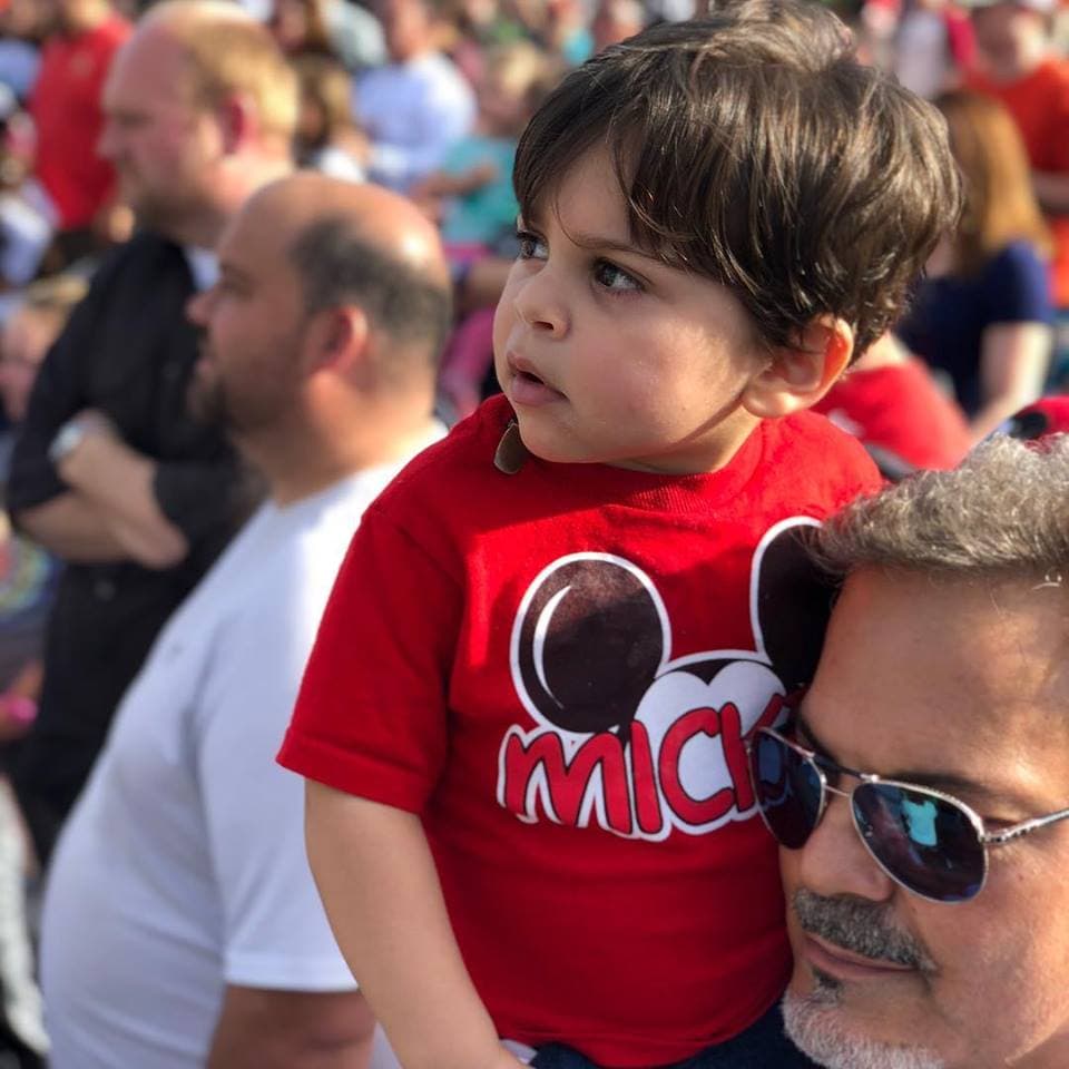 Lourdes estaba feliz de ver la carita de su pequeño al llegar a este mágico lugar.