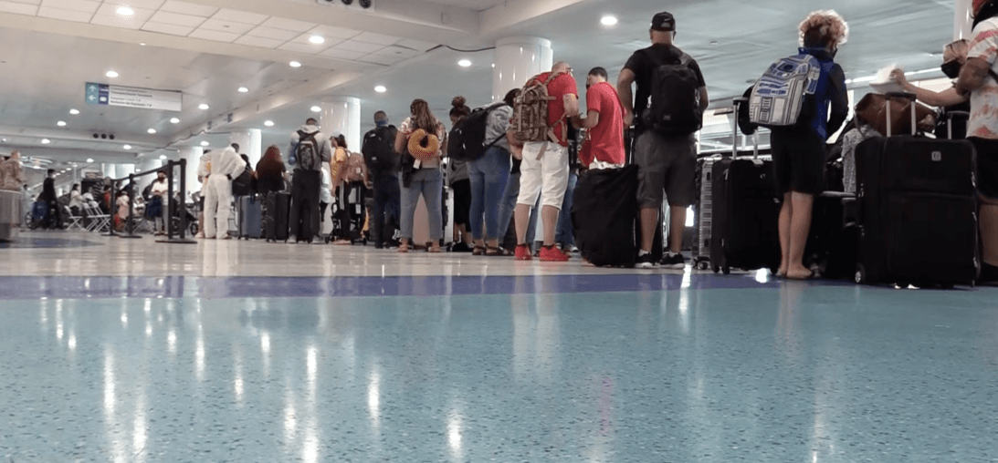 CDC emite advertencia de viajes para Puerto Rico a causa del coronavirus