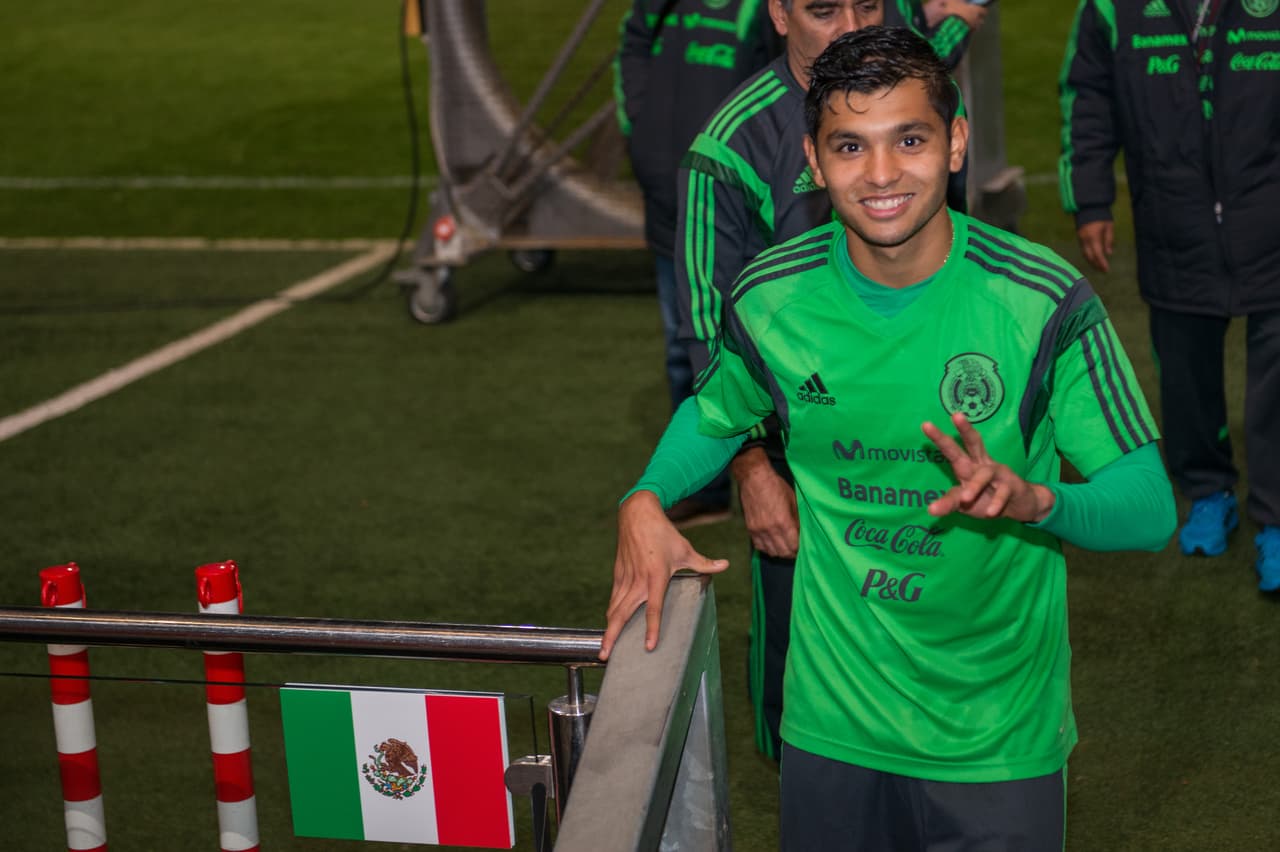 Jesús 'Tecatito' Corona feliz 'dobletear' con el 'Tri'