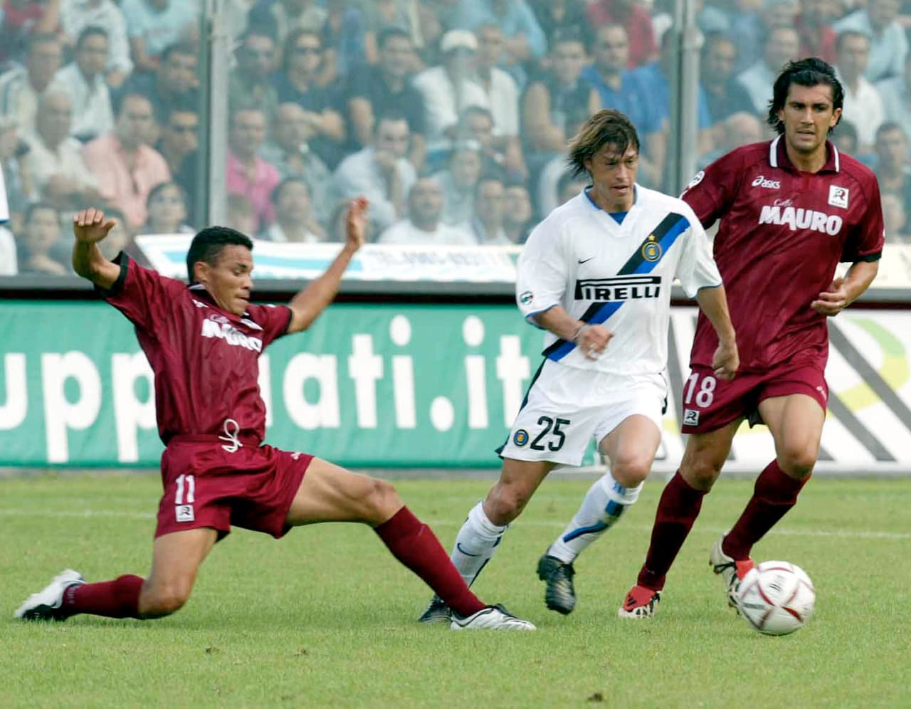 Almeyda nunca perdió fuelle, siempre se conservó en óptimas condiciones físicas para mandar en la media cancha.