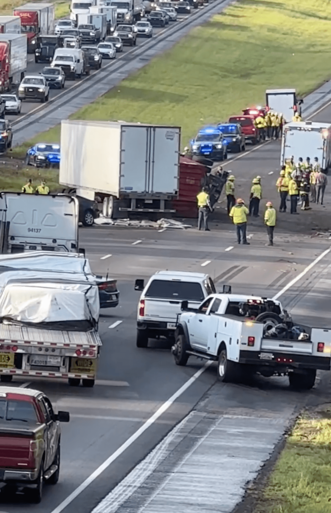 Se reportó que un Ford Ranger se incendió.
<br>