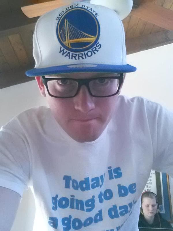 Fans muestran su apoyo a los Warriors