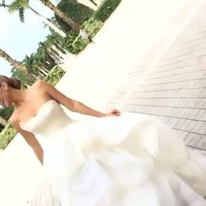 Brincó, bailó y posó con una enorme sonrisa para las cámaras.