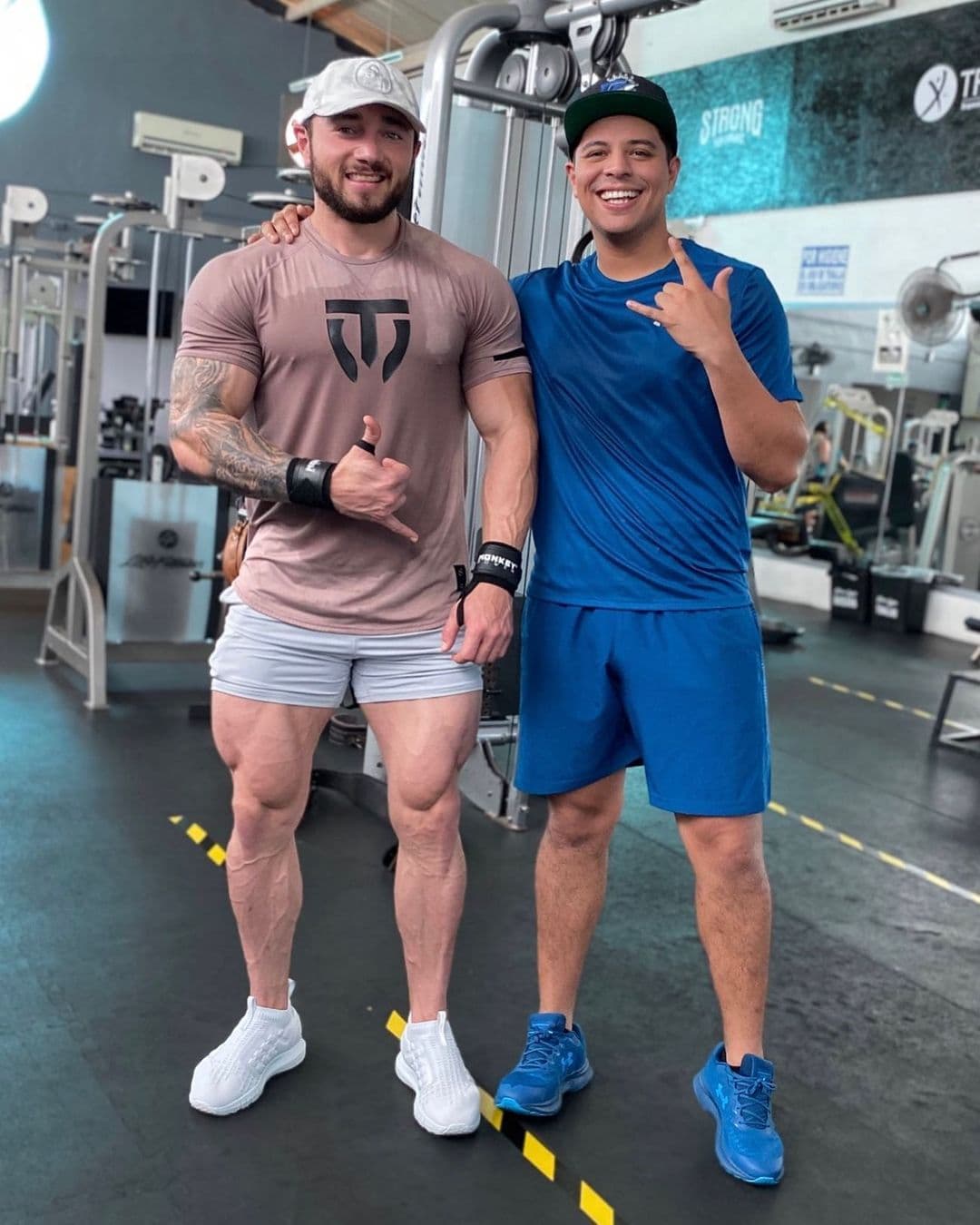 Beto Sierra es un popular influencer que también ha entrenado a otros cantantes del género, como es el caso de Eduin Caz, líder y vocalista de Grupo Firme.