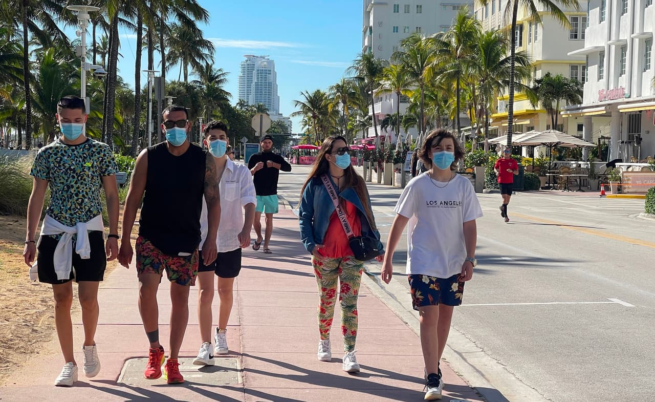 Lo que debes saber en el sur de Florida sobre la nueva guía para el uso de mascarillas de los CDC