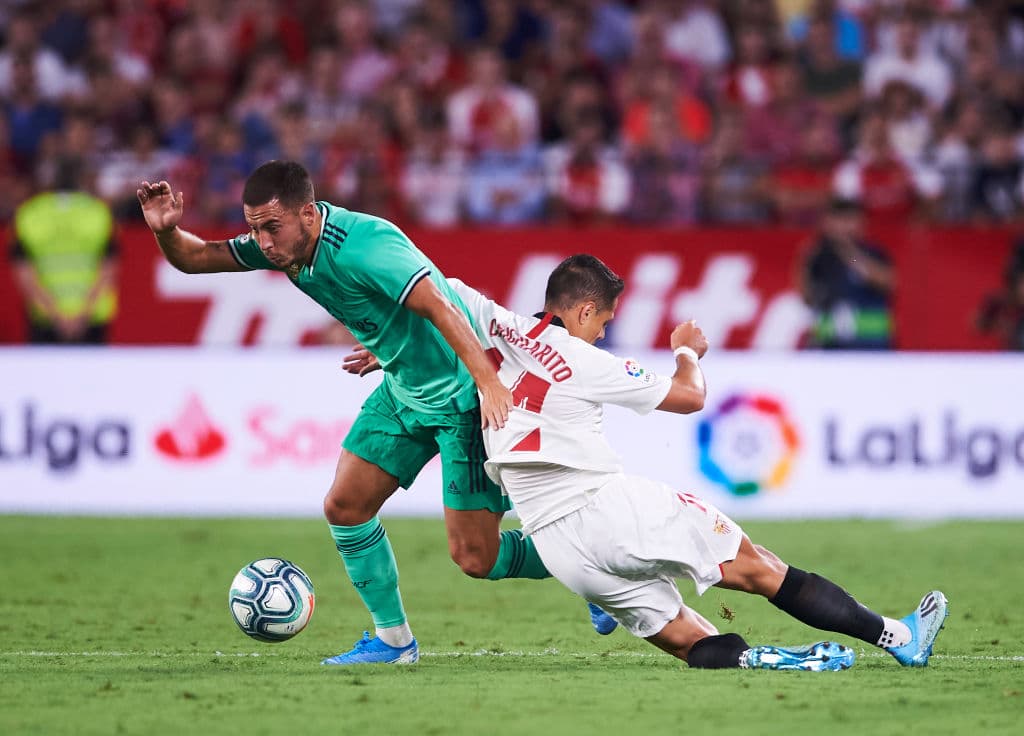 Para seguir alargando su racha el día de hoy, Javier Hernández, volvió a anotar al ser titular, para darle el gane al cuado sevillano frente al APOEL.