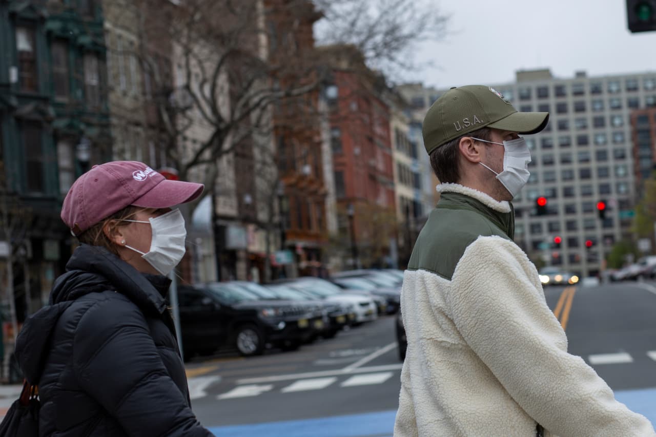 Esta ciudad de Nueva Jersey podría imponer multas de $250 por no usar máscara