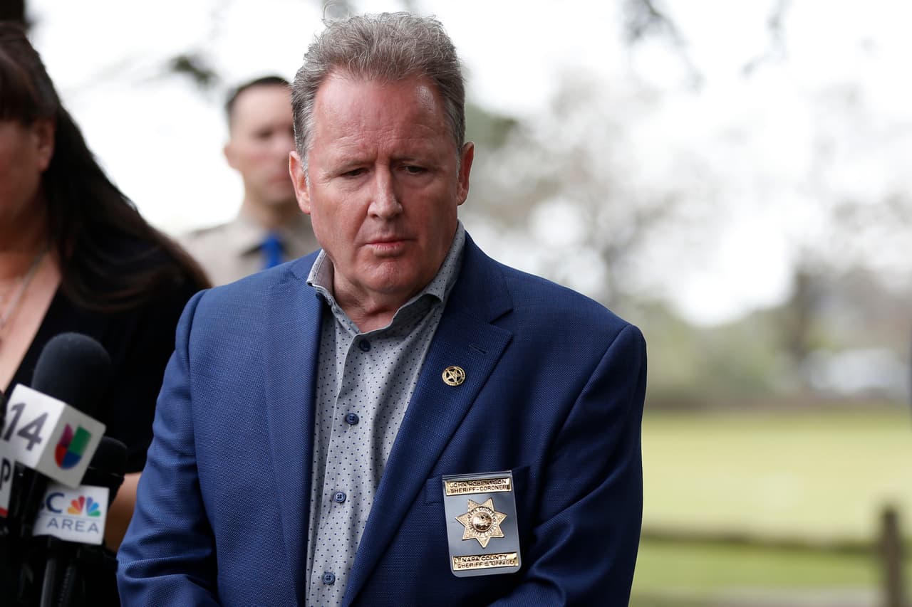 El Sheriff del condado de Napa, John Robertson, dijo en conferencia de prensa que la investigación apenas empieza para determinar lo que llevó a Wong a cometer este crimen.