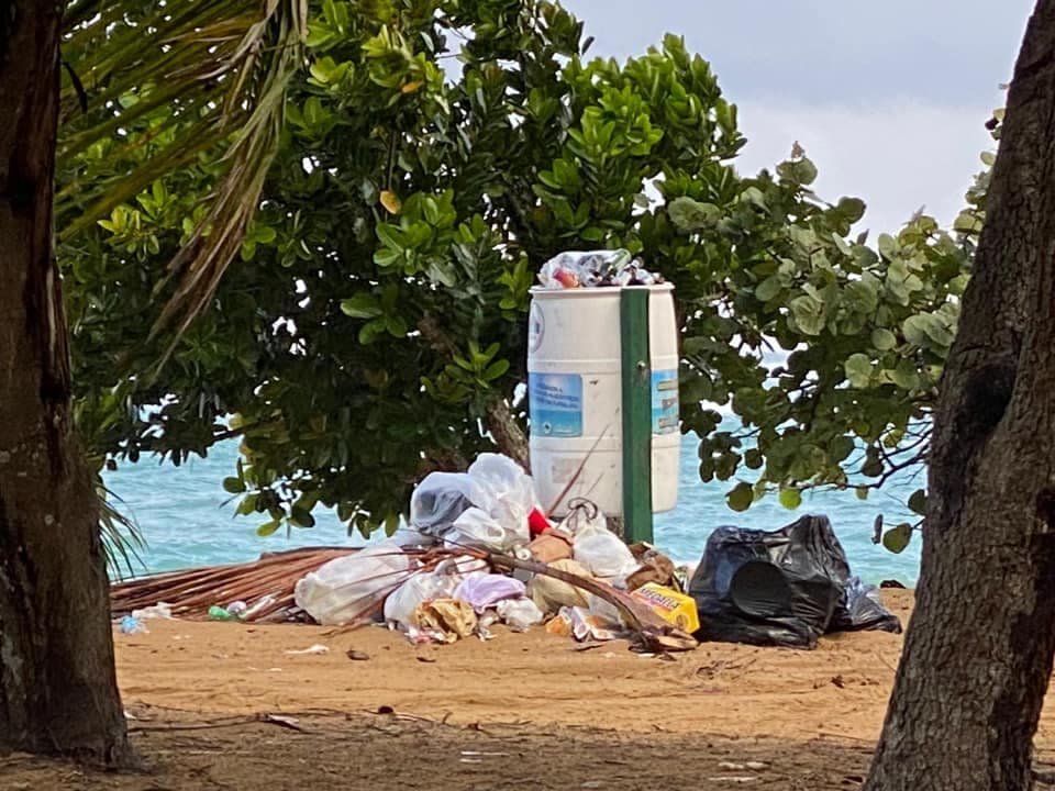 Específicamente, el locutor añadió que se trata de las playas de Vacia Talega y Pocita, en Piñones.