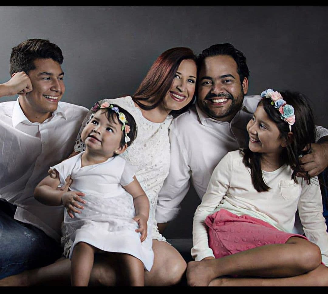 Y con esta foto agradeció a su familia: "Por ser el oxigeno que necesito para vivir. Los amo".