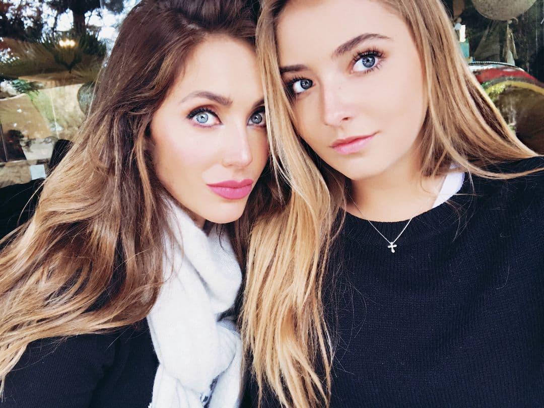 Ana Pau, como dicen sus amigos y familiares, es, además, sobrina de Anahi, famosa cantante y actriz mexicana, reconocida principalmente por su participación en ‘Rebelde’.