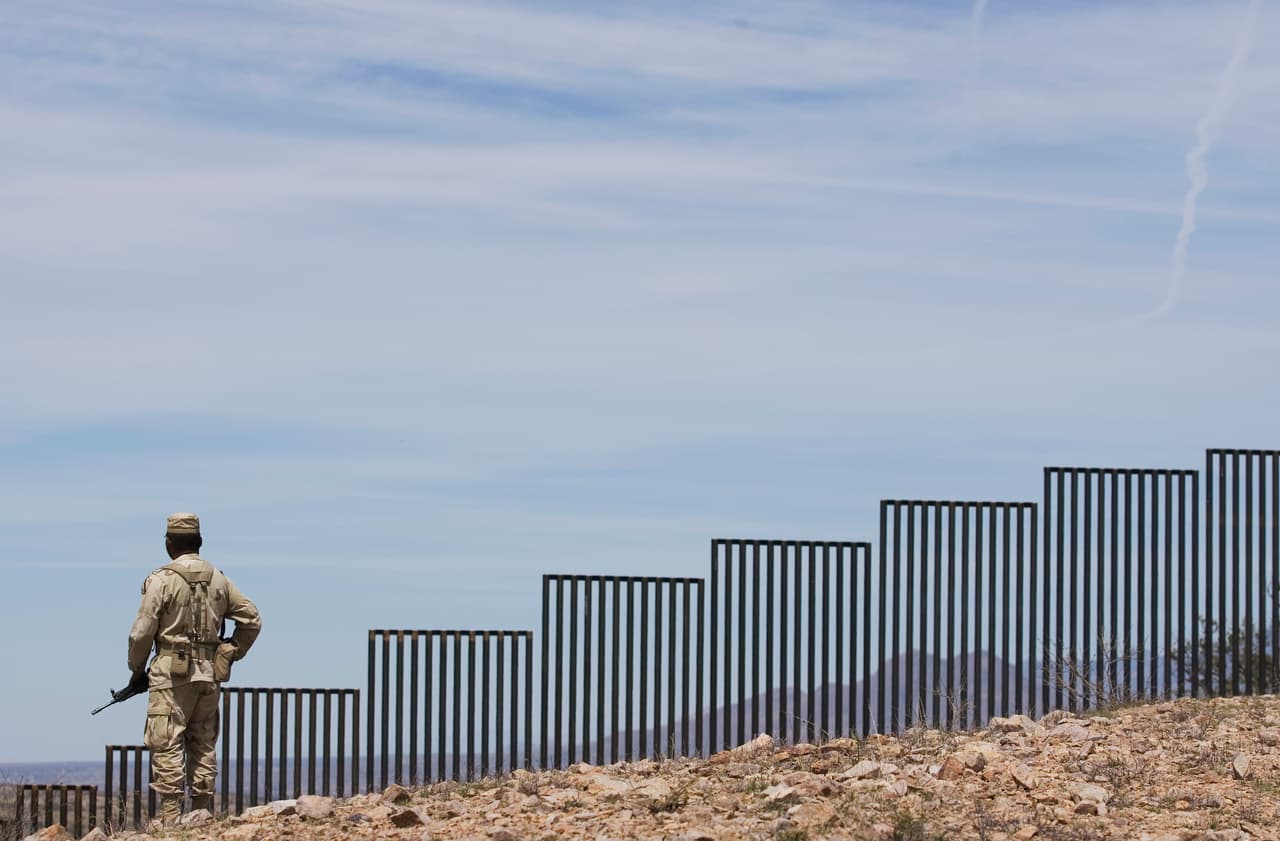 Estados Unidos y México refuerzan operaciones de seguridad en la frontera contra drones utilizados por organizaciones de tráfico de personas