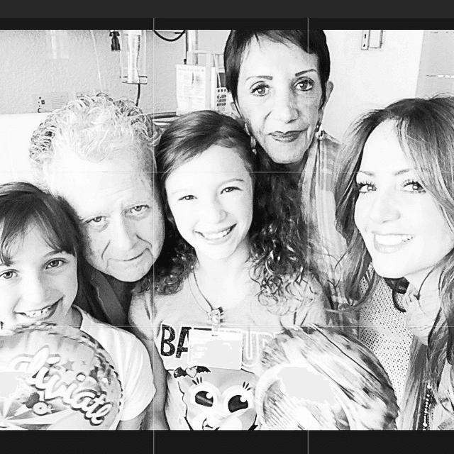 ¡Gran ejemplo! Sus papás son el pilar más fuerte de su vida.