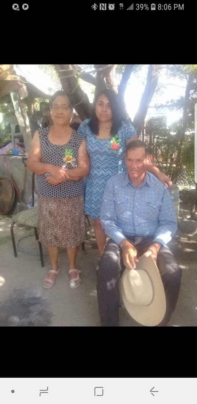 Un saludo para mi padre Adalberto Martínez de parte de su hijo Ricardo Martínez y familia con todo cariño.