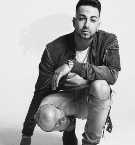 Se define como una persona honesta y sentimental