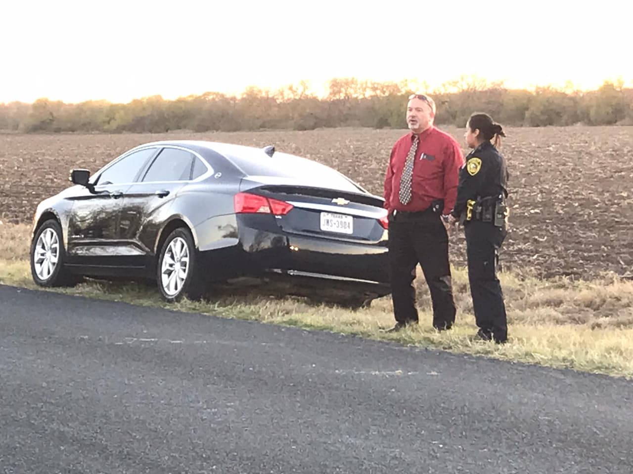 Testigos advirtieron a las autoridades sobre la presecia de una persona en camión estaba cerca del cuerpo, sin embargo, se marchó de la escena.