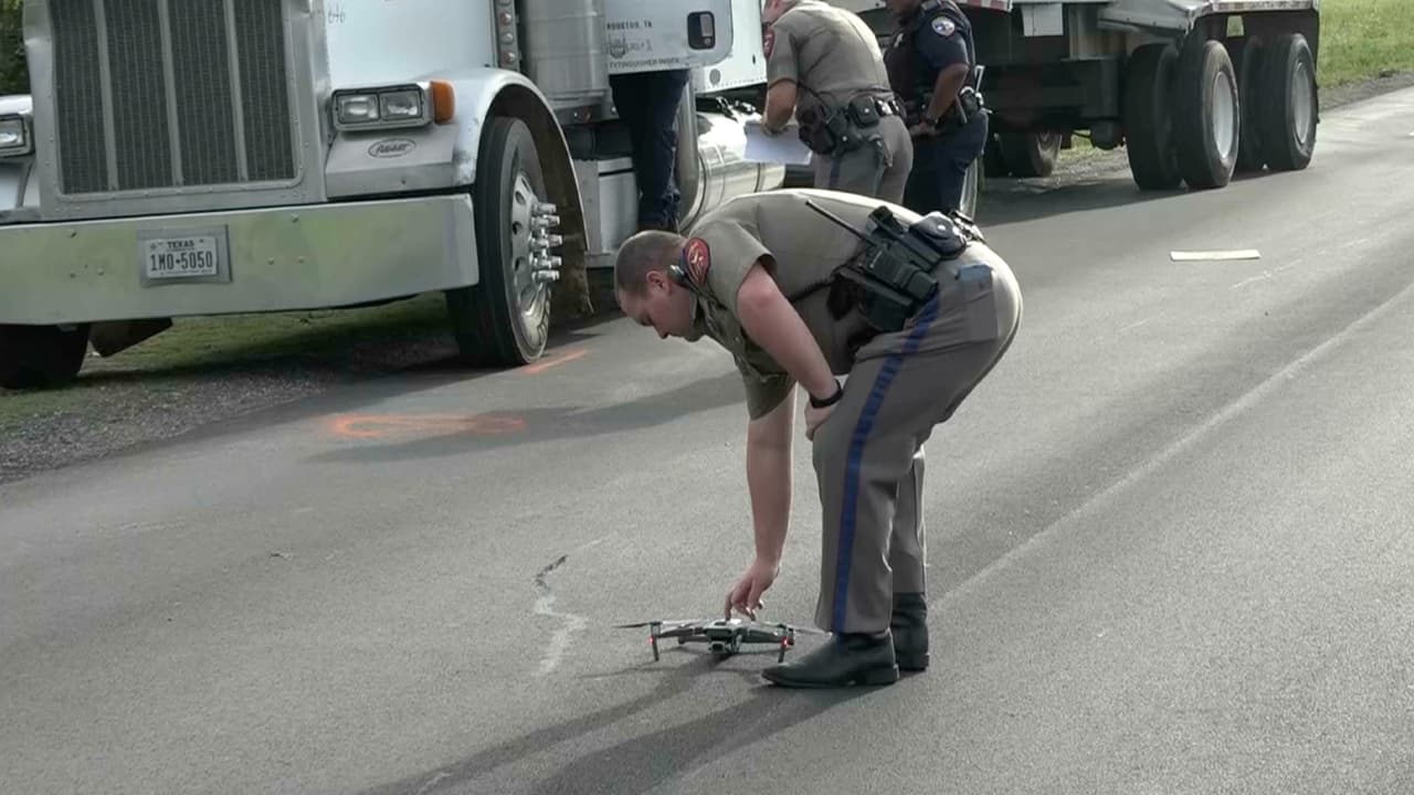 Los dos pequeños presentan heridas graves, señalan los investigadores de TXDPS.