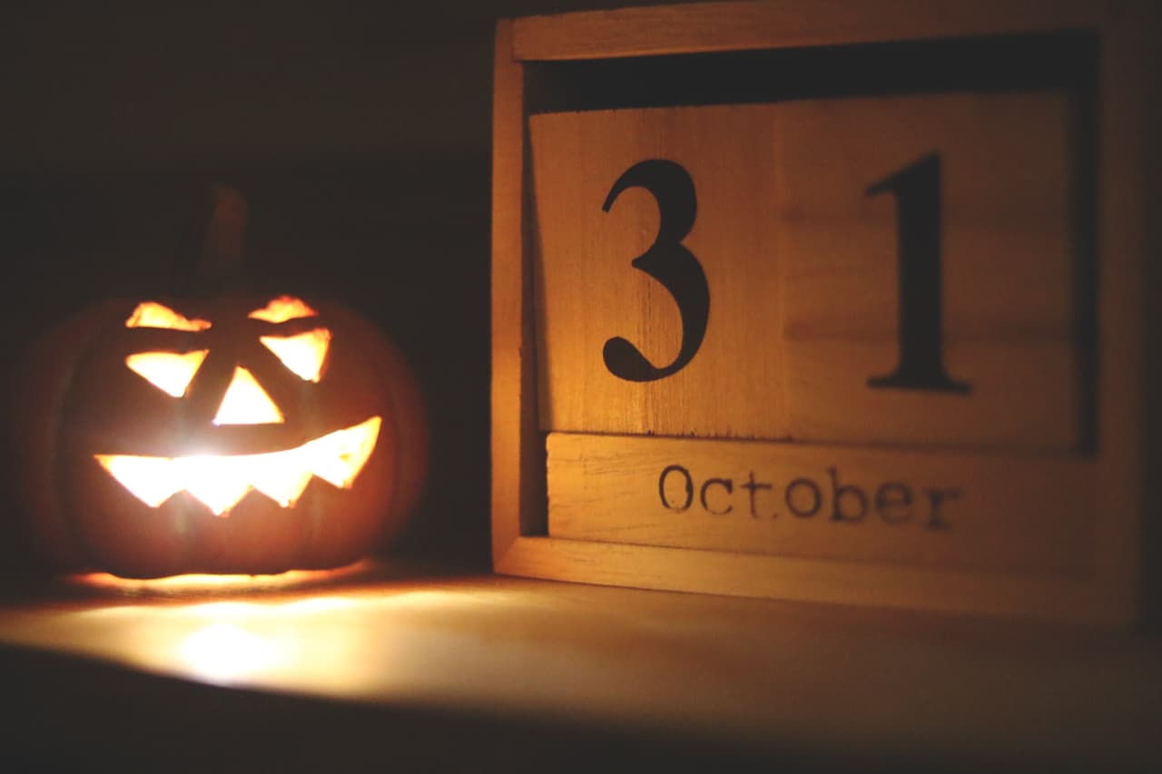 Petition to change the date of Halloween