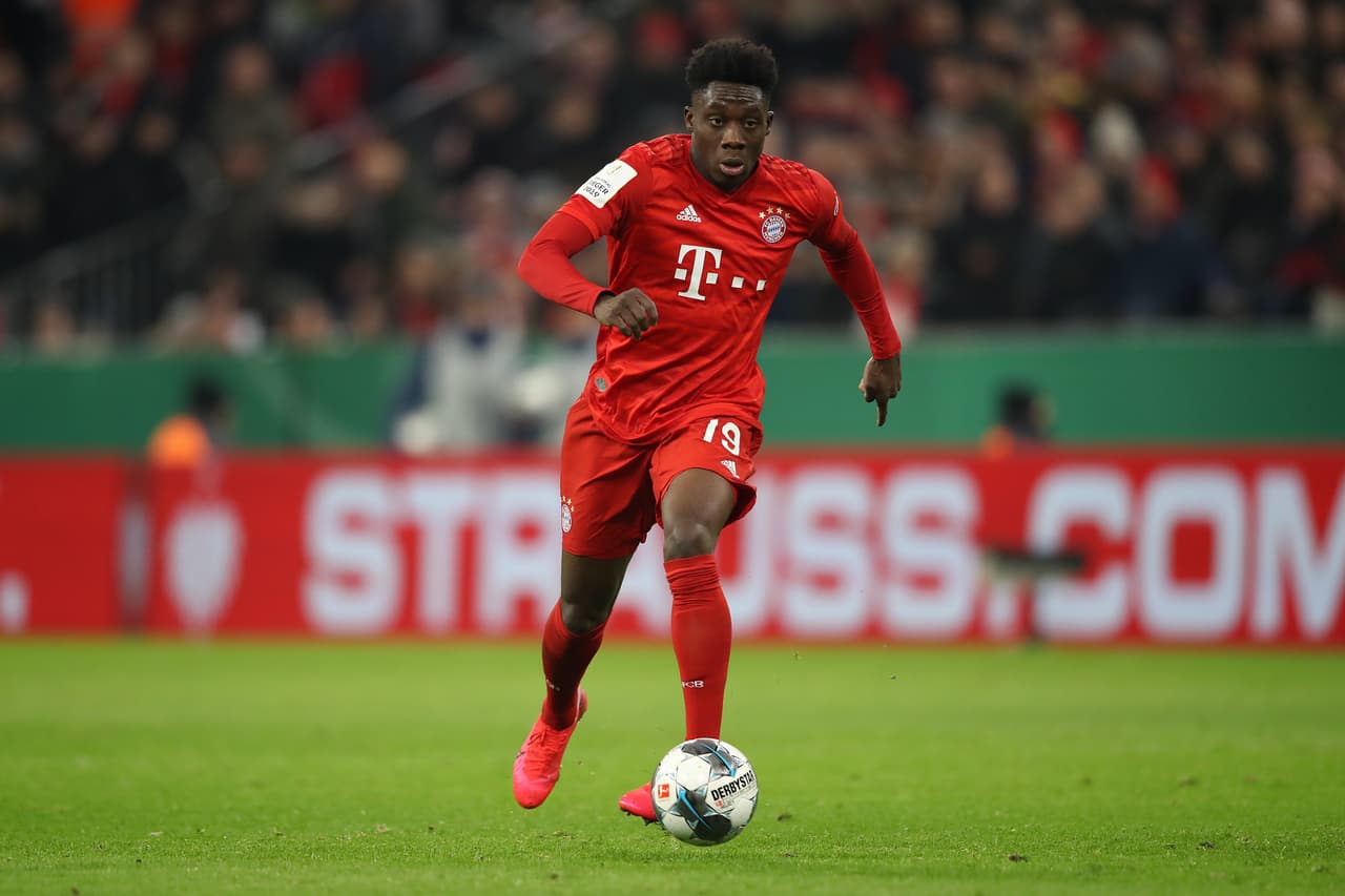 <b>Alphonso Davies (Defensa):</b> el ghanés tiene una historia curiosa desde su infancia dentro de su país natal, pero la vida le brindó la oportunidad y vivió en Canadá. Jugó para Vancouver Whitecaps y ahora juega para el Bayern Múnich. Durante noviembre cumplirá 20 años.