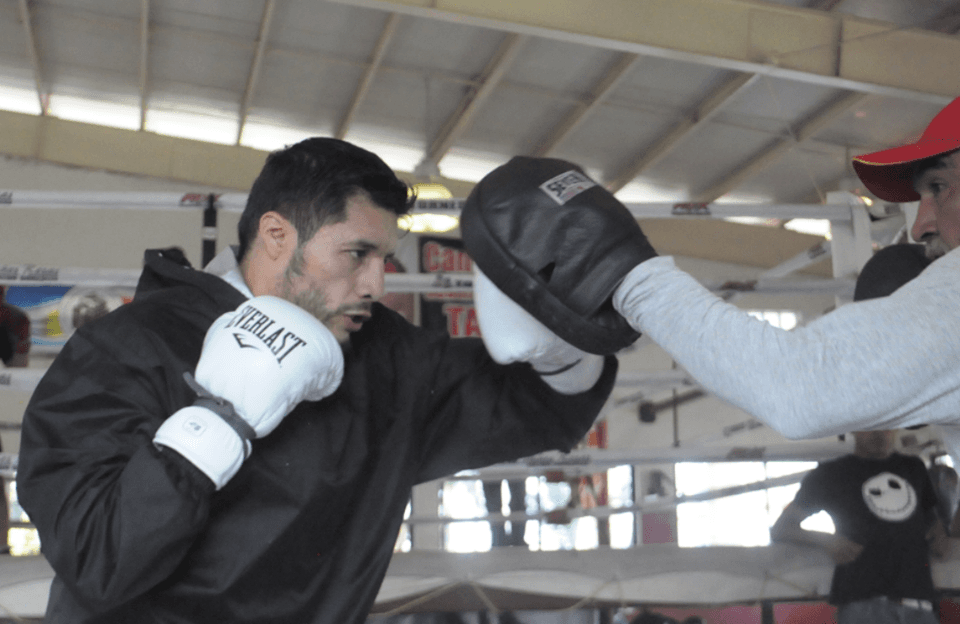 Jhonny González cerró preparación para volver al ring