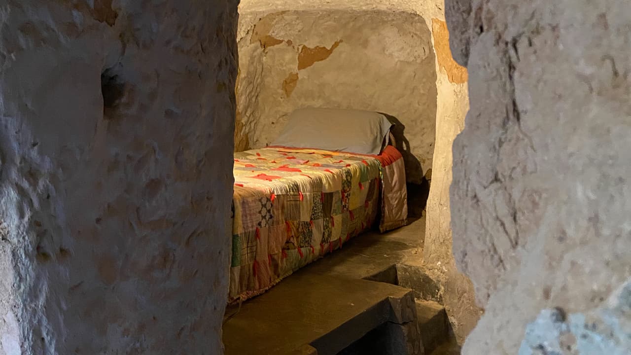 Aparte del dormitoio principal, el dueño de casa recibía huéspedes y visitas. Unos de sus favoritos, eran sus sobrinos. Forestiere no tuvo esposa ni hijos.