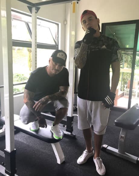 Sea haciendo pesas, cardio o algo más, el chiste es mantenerse en forma.