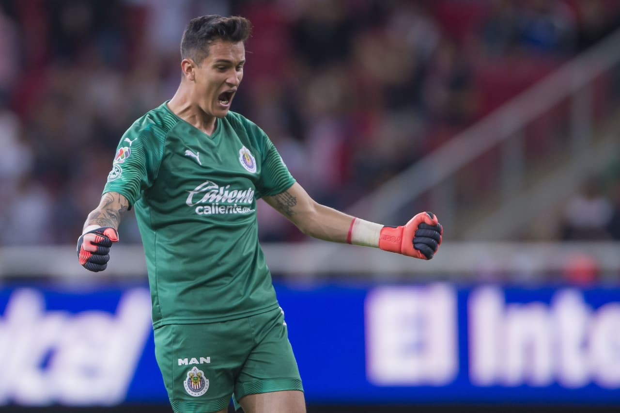 Raúl Gudiño podría llegar a la MLS en busca de minutos de juego.