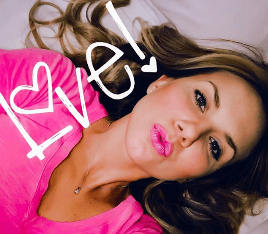 En Instagram tiene más de 220 mil seguidores y es amante de las 'selfies'.