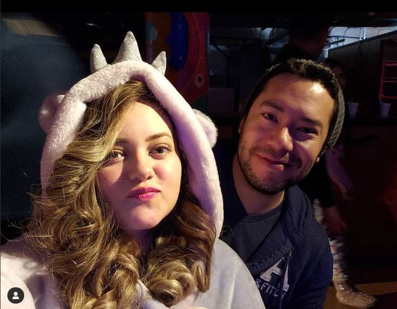 Su novio es comunicólogo y le gusta hacer dibujos digitales, por lo cual surgió la idea de compartir la noticia de su embarazo con el video.
<br>