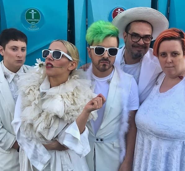 <b><a href="https://www.instagram.com/000gabi000/?hl=es-la" target="_blank">Gabriel Lucena</a></b> pudo regresar al hotel y fue llevado a una clínica, a donde llegó consciente, apoyado por personal de producción del evento donde participaba la banda.