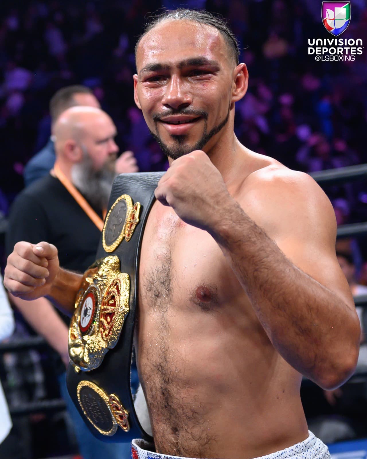 Keith 'One Time' Thurman retuvo su supercampeonato wélter de la AMB tras derrotar por decisión mayoritaria a 'Josesito' López en una dura pelea de regreso para el monarca.