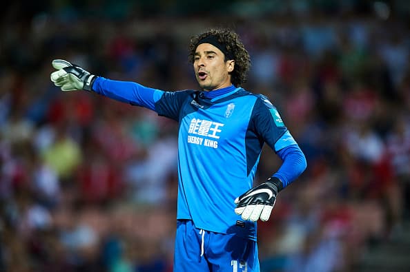 Guillermo Ochoa, orgulloso de nominación a lo mejor de La Liga de España