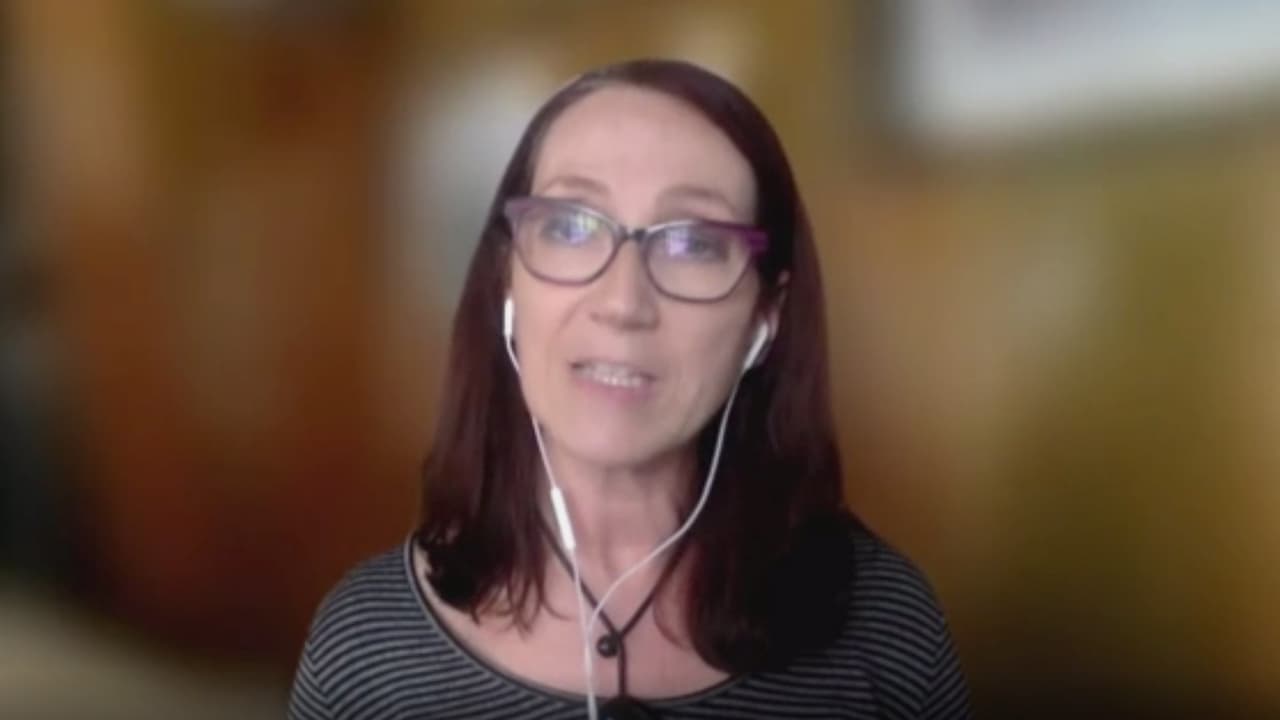 La doctora María Elena Botazzi del colegio de medicina de Baylor señaló que usa un proceso de manufactura muy convencional basado en proteínas recombinantes que se hacen en el laboratorio, igual que otras vacunas como la de la hepatitis B.
<br>