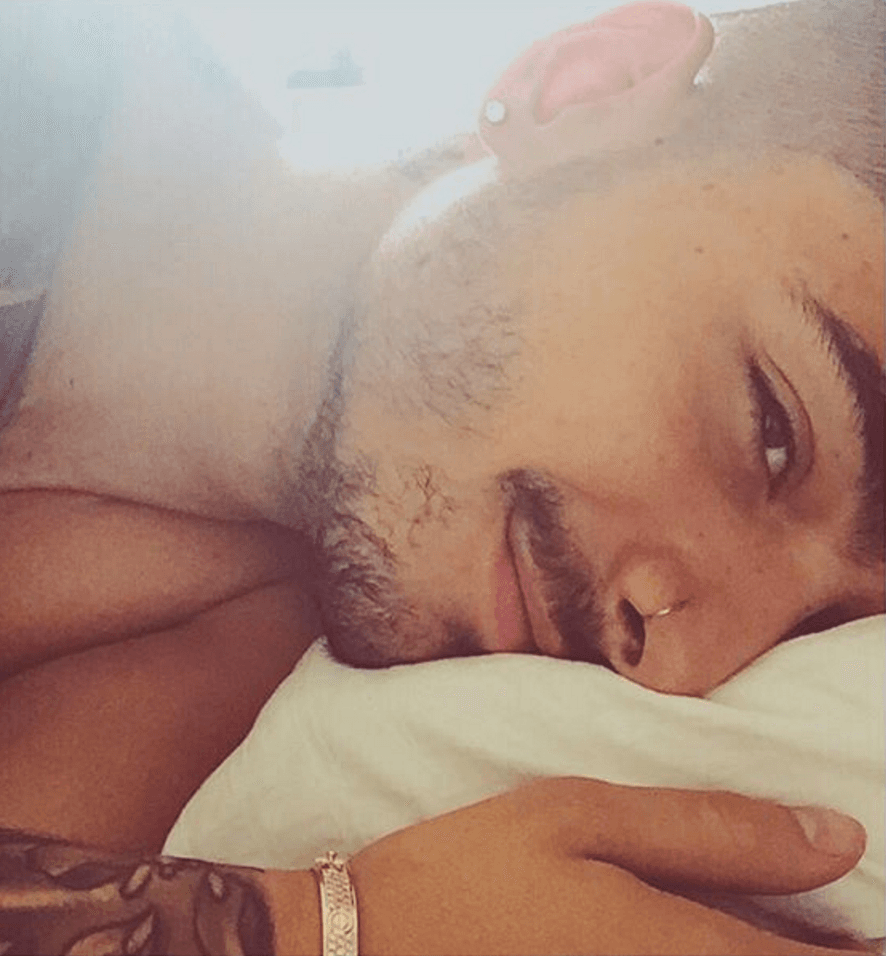 OMG! Así nos gustaría despertar por las mañanas y que sea él lo primero que vean nuestros ojitos.