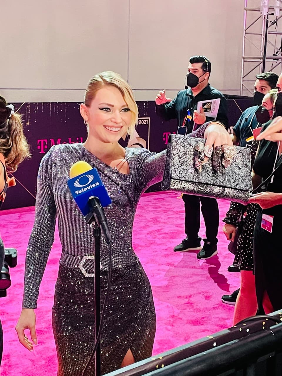 "
<b><a href="https://www.univision.com/famosos/peticion-matrimonio-gabriel-soto-irina-baeva-boda" target="_blank">Ya hay fecha</a></b> tentativa, pero no la voy a decir", dijo en tono de broma en declaraciones recogidas este lunes 1 de noviembre por People en Español.
<br>