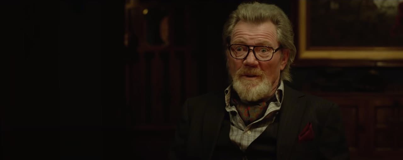 Al llegar a su casa y conocer al misterioso hombre, el protagonista descubre que su entrevistado tiene una atracción por una morsa y tiene un plan perturbador para mantenerla con vida.