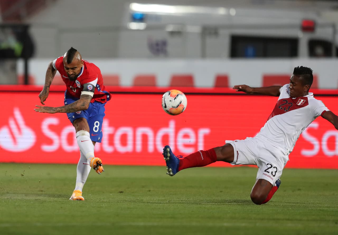 De la mano del ‘Rey Arturo’, Chile derrotó a Perú 2-0 | Con doblete de Vidal, los de Rueda consiguieron su primera victoria en las eliminatorias rumbo al Mundial.