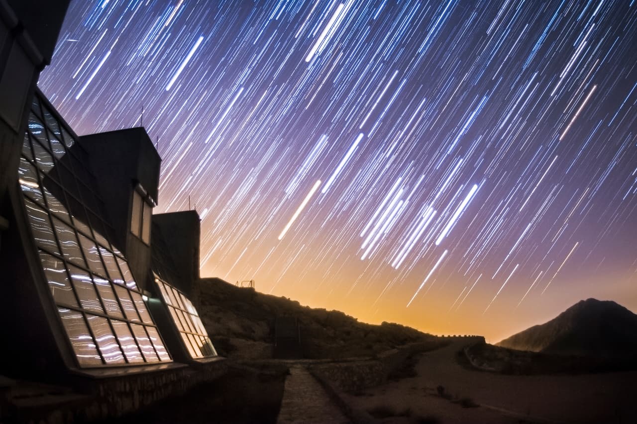 Mercurio directo, Venus en tránsito, oposición de Urano, lluvia de meteoros, ¡un mes excepcional!