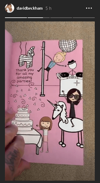 La niña, quien está por cumplir 8 años este mes de julio, también les agradeció por sus
<b>"increíbles fiestas"</b>. Hay dibujos de un pastel, una piñata y hasta un DJ.