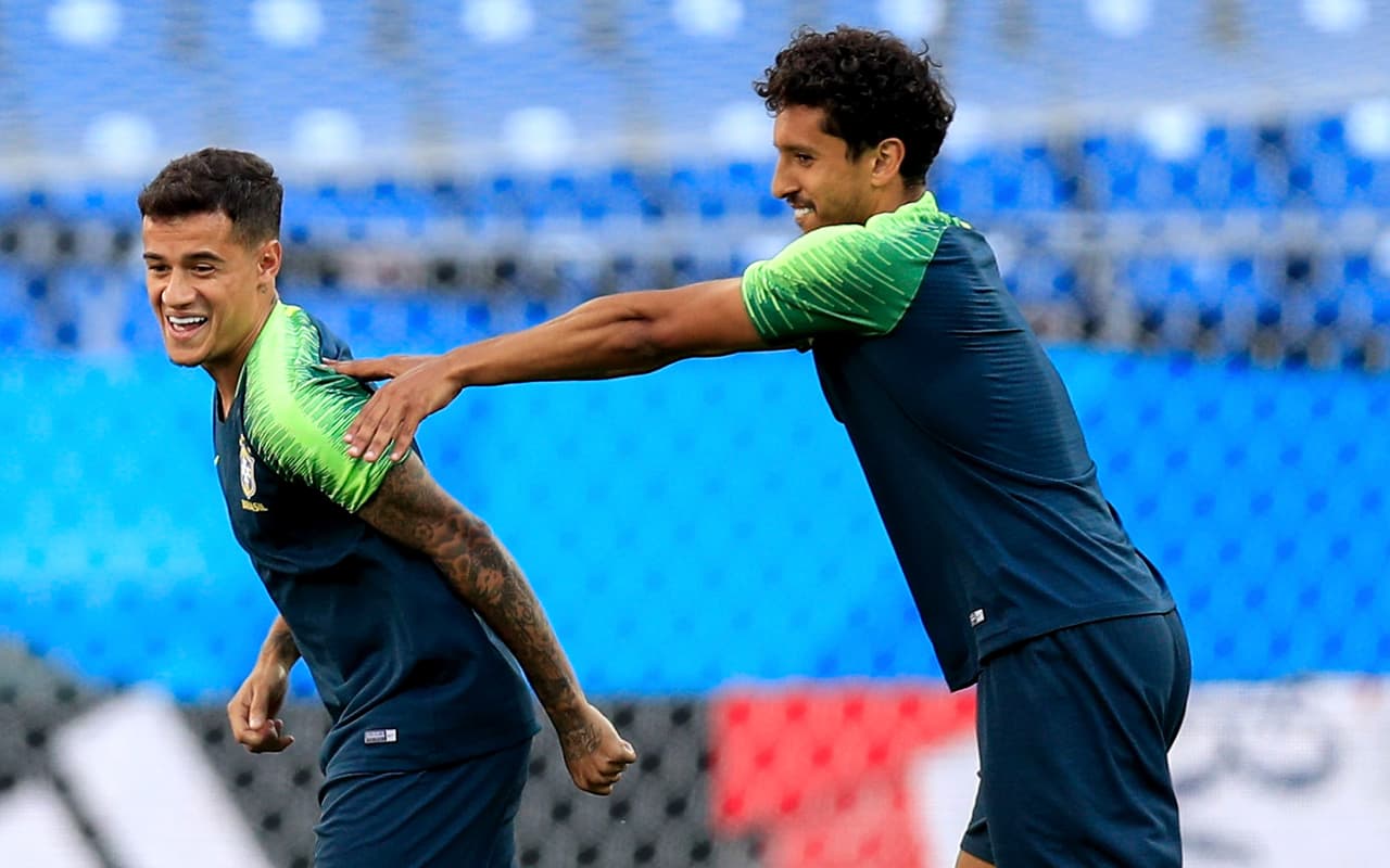 El defensa del París Saint-Germain, Marquinhos (izq) y el volante Paulinho del Barcelona, vienen de una buena temporada y buscan aportar con ello a la 'Canarinha'.