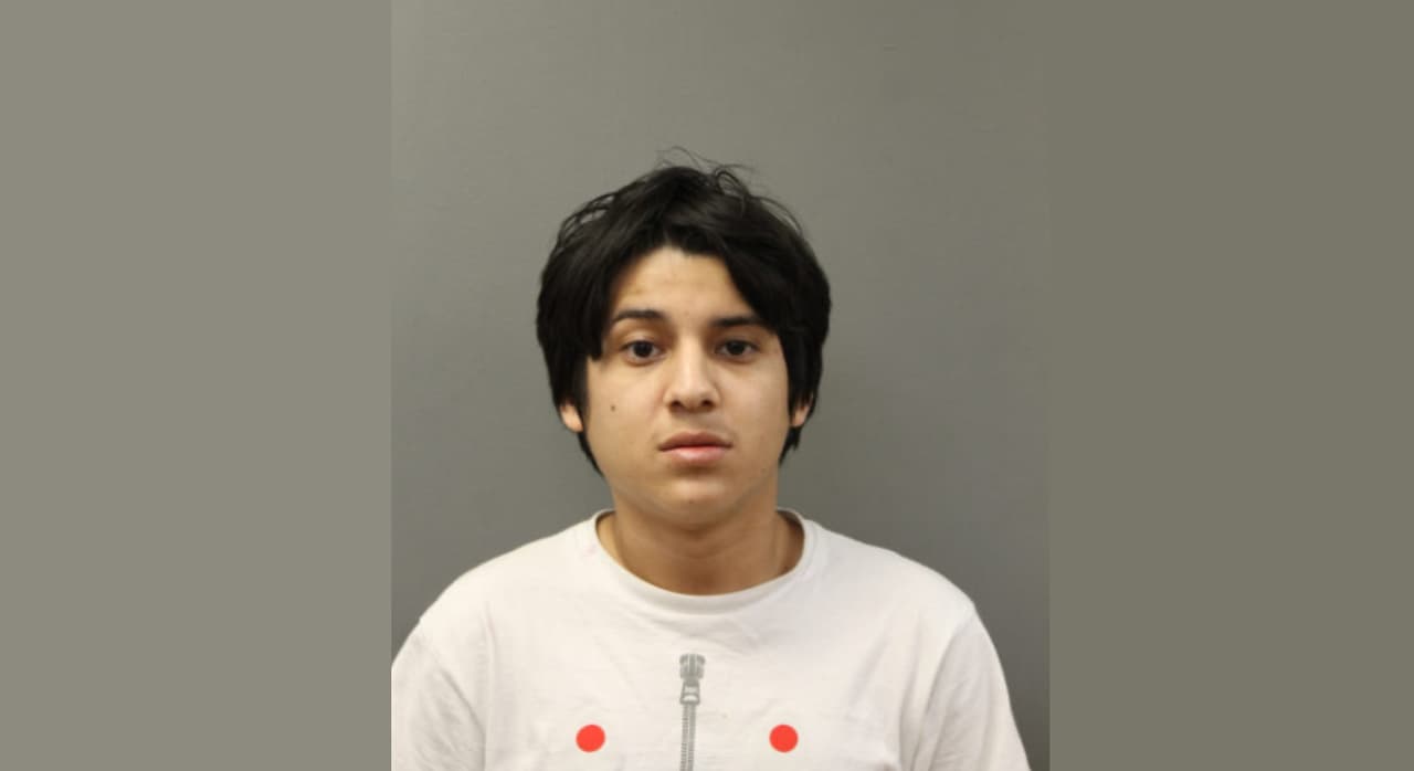 Detienen a Alexis Del Toro acusado de matar a joven de 25 años en Chicago