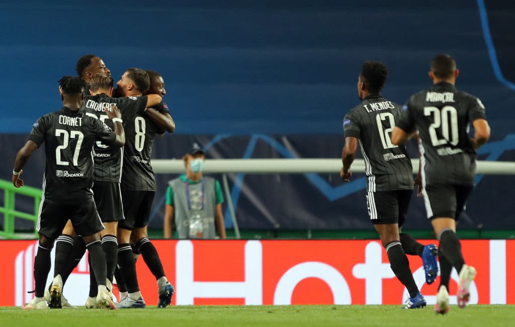 El atacante francés hizo su doblete y definió la serie a los 87’. Ahora se enfrentarán al Bayern en semifinales.